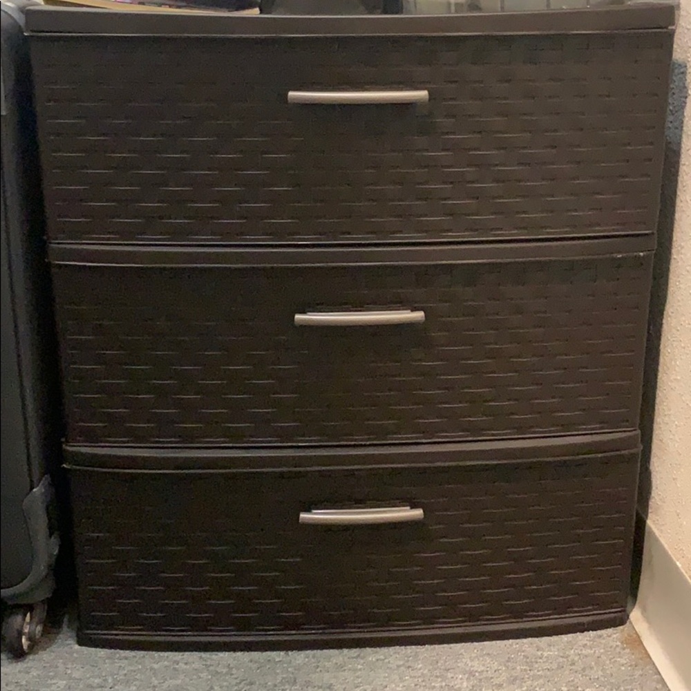 Sterilite | 3-Drawer Plastic Wide Weave Tower
